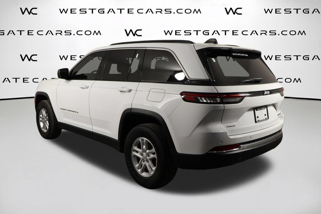 Used 2025 Jeep Grand Cherokee Laredo w/ Luxury Tech Group I AWD/4WD image 41
