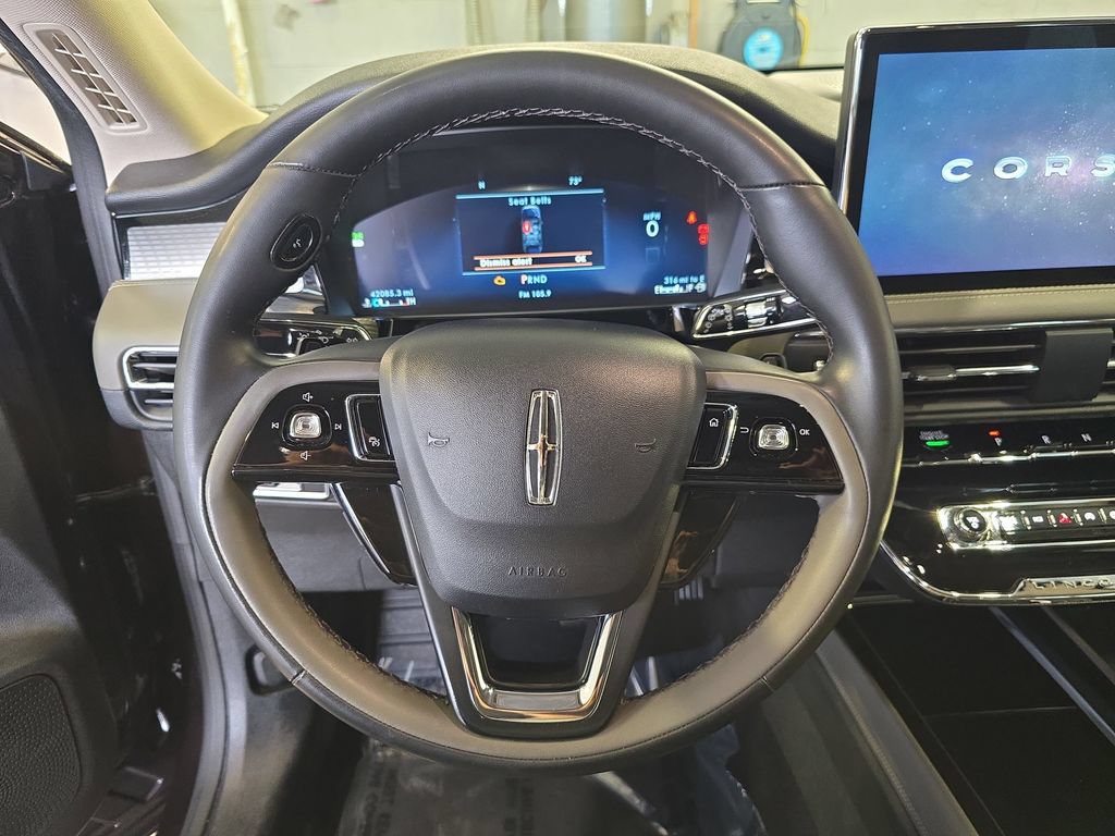 Used 2023 Lincoln Corsair AWD w/ Equipment Group 101A image 21
