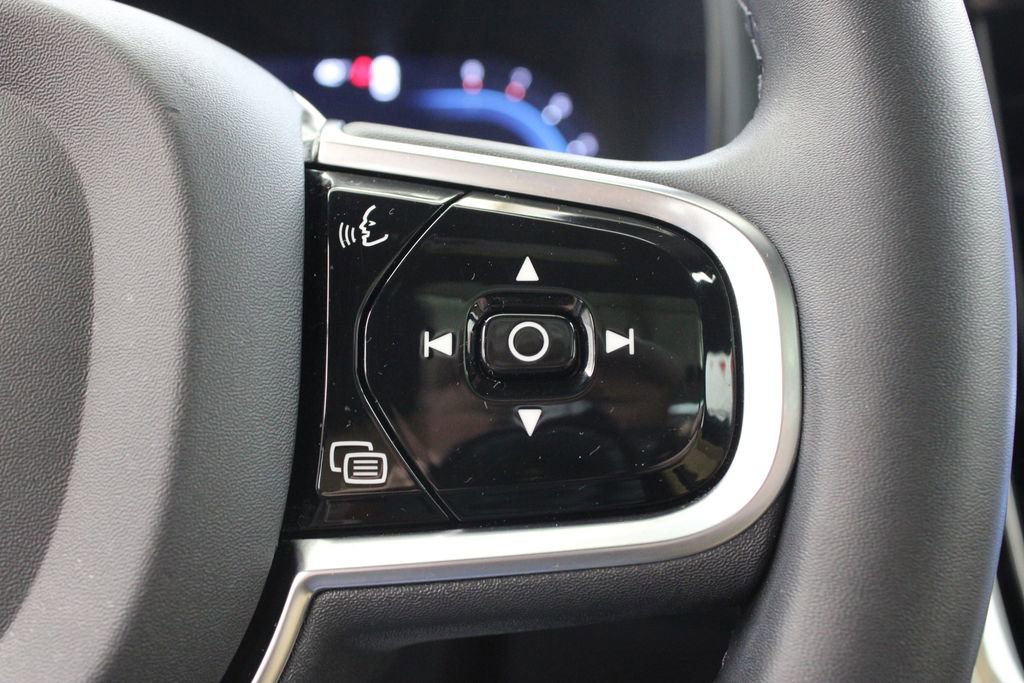 Used 2023 Volvo S90 B6 Ultimate w/ Protection Package Premier image 29