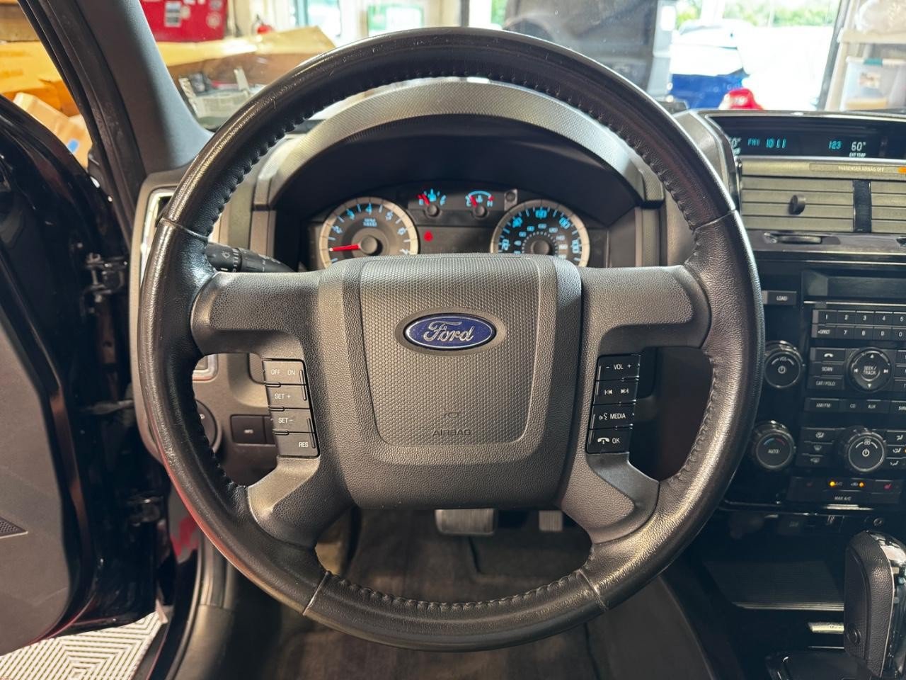 Used 2012 Ford Escape Limited AWD/4WD image 17