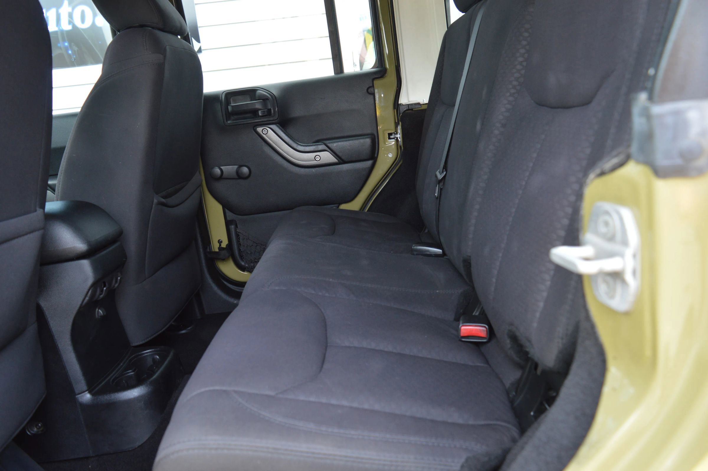 Used 2013 Jeep Wrangler Unlimited Sport w/ Connectivity Group image 16