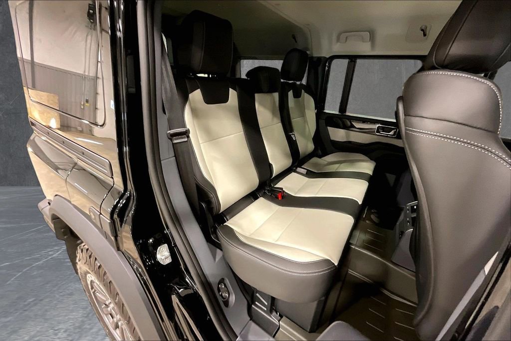 Used 2025 INEOS Grenadier Fieldmaster Edition image 25