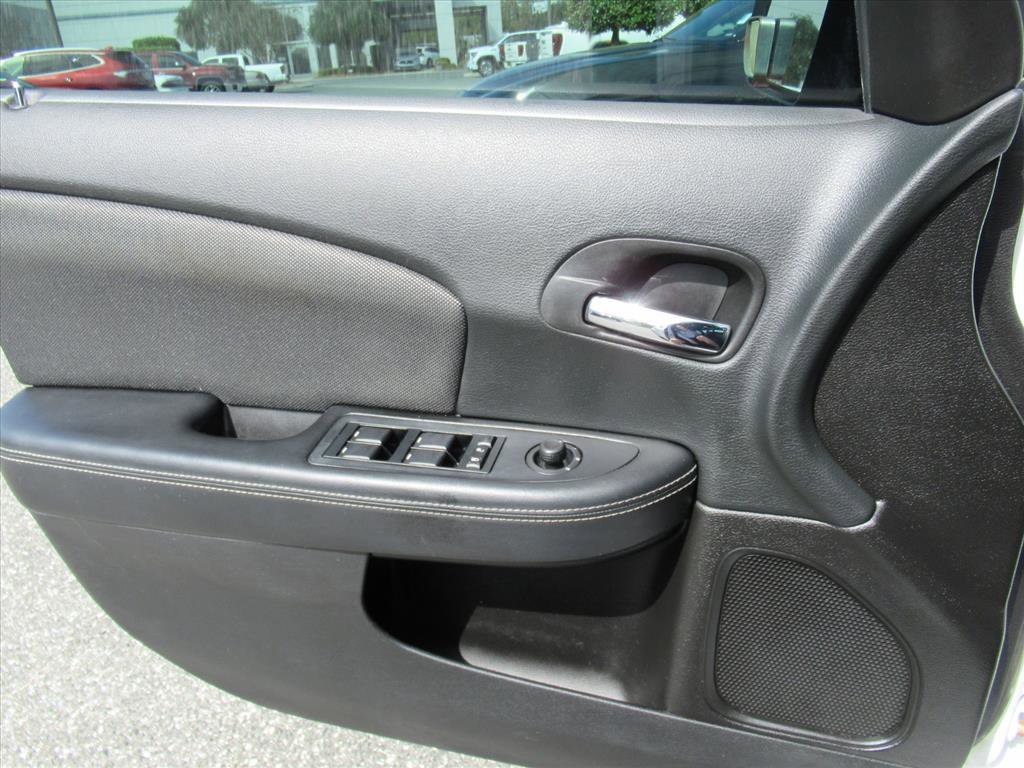 Used 2014 Dodge Avenger SE w/ Rallye Appearance Group image 18