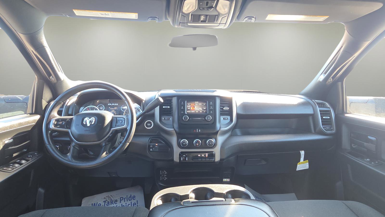 Used 2024 RAM 3500 Tradesman w/ Chrome Appearance Group image 25