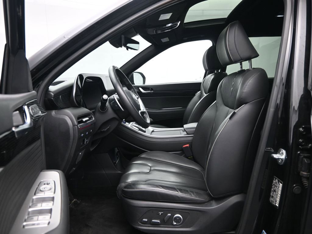Used 2024 Hyundai Palisade Calligraphy image 23