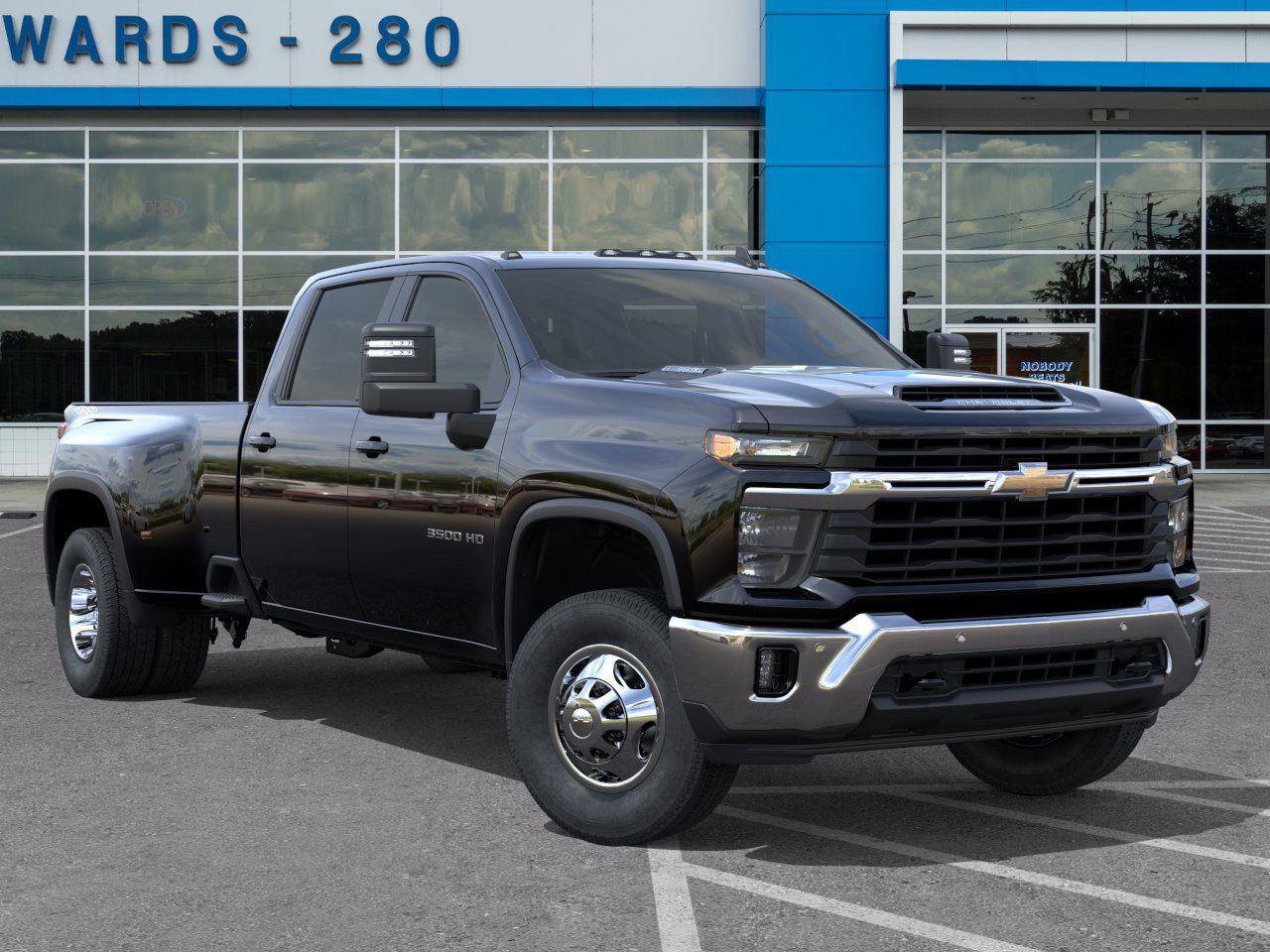 New 2026 Chevrolet Silverado 3500 LT w/ All Star Edition image 7