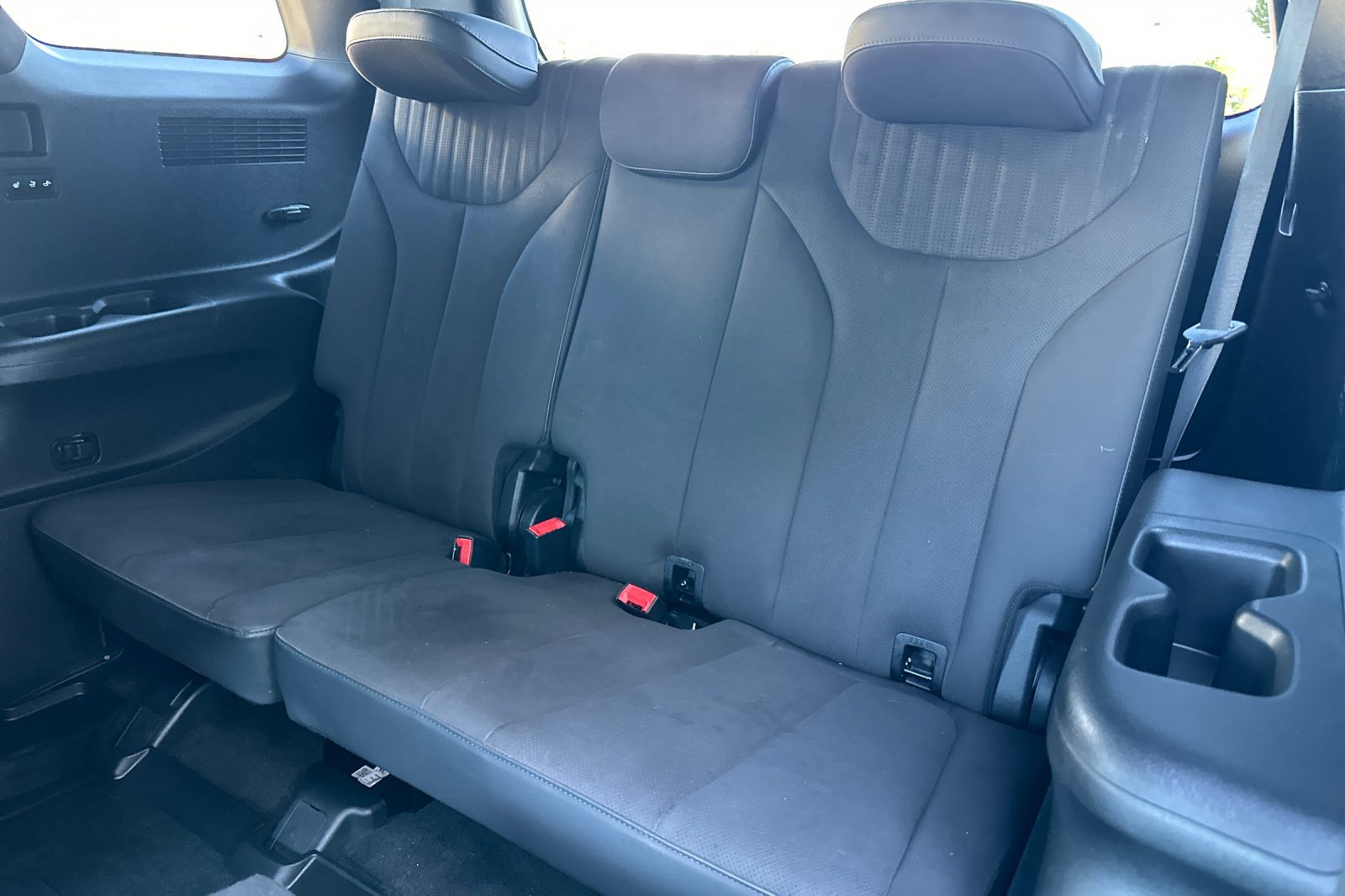 Used 2025 Hyundai Palisade Calligraphy AWD/4WD image 16