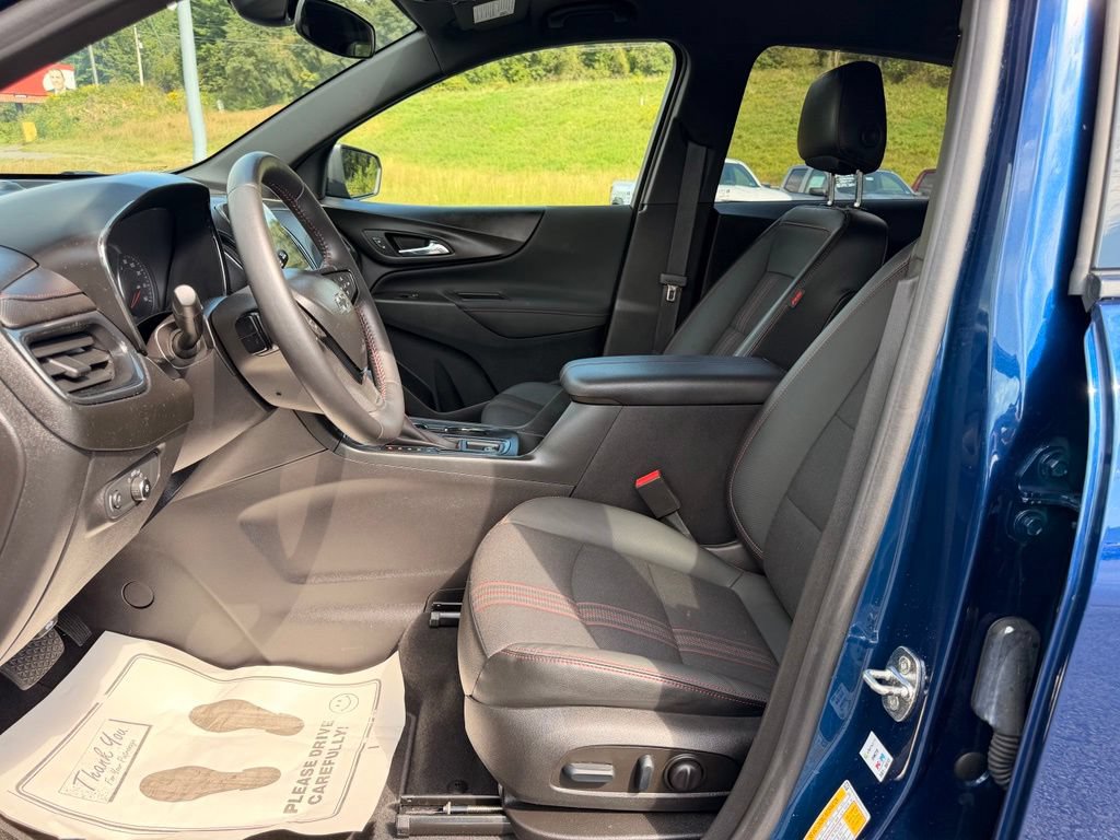 Used 2022 Chevrolet Equinox RS w/ Infotainment Package AWD/4WD image 28