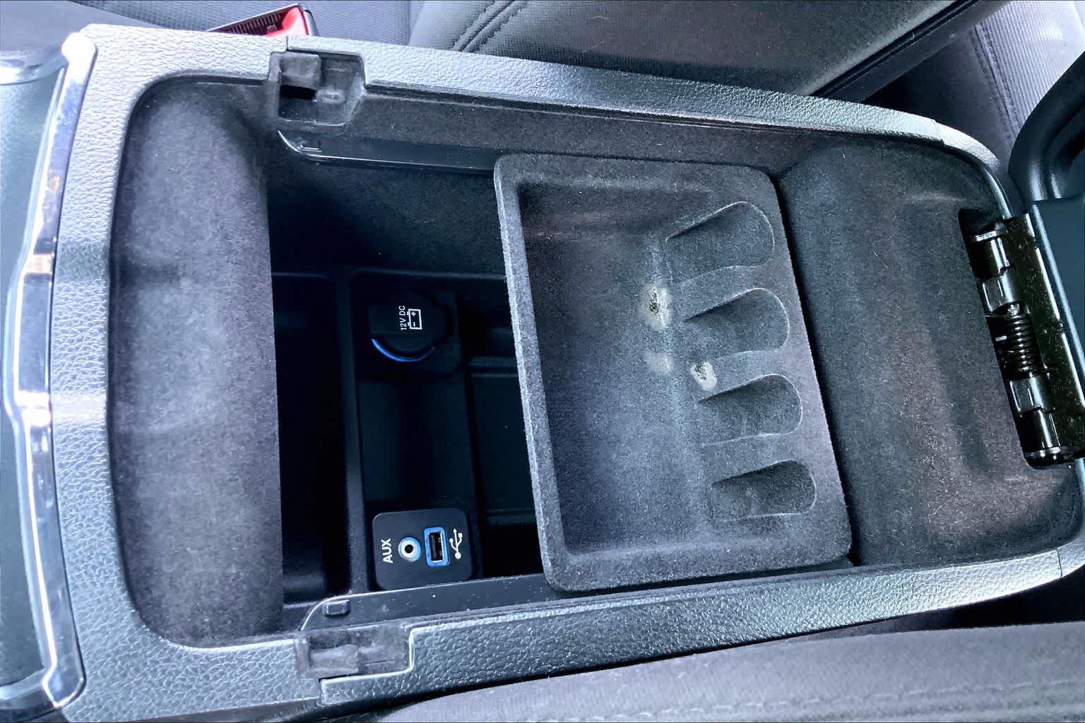 Used 2014 Dodge Charger SE RWD image 35