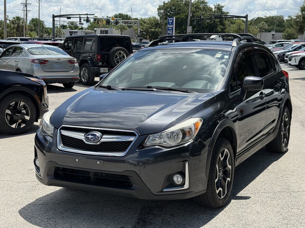 Used 2017 Subaru Crosstrek 2.0i Premium AWD/4WD image 9