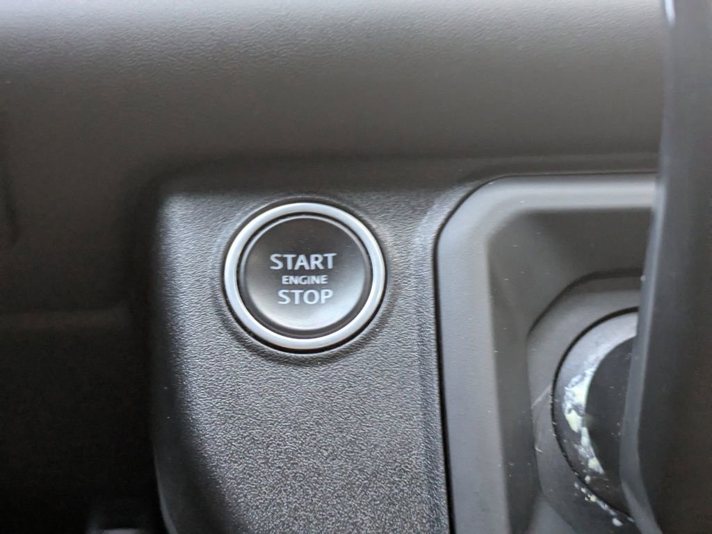 Certified 2021 Land Rover Defender 110 X AWD/4WD image 32