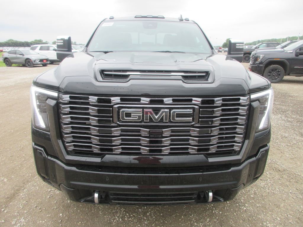 New 2026 GMC Sierra 3500 Denali Ultimate AWD/4WD image 12