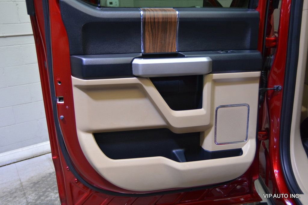 Used 2015 Ford F150 Lariat w/ Equipment Group 502A Luxury AWD/4WD image 9