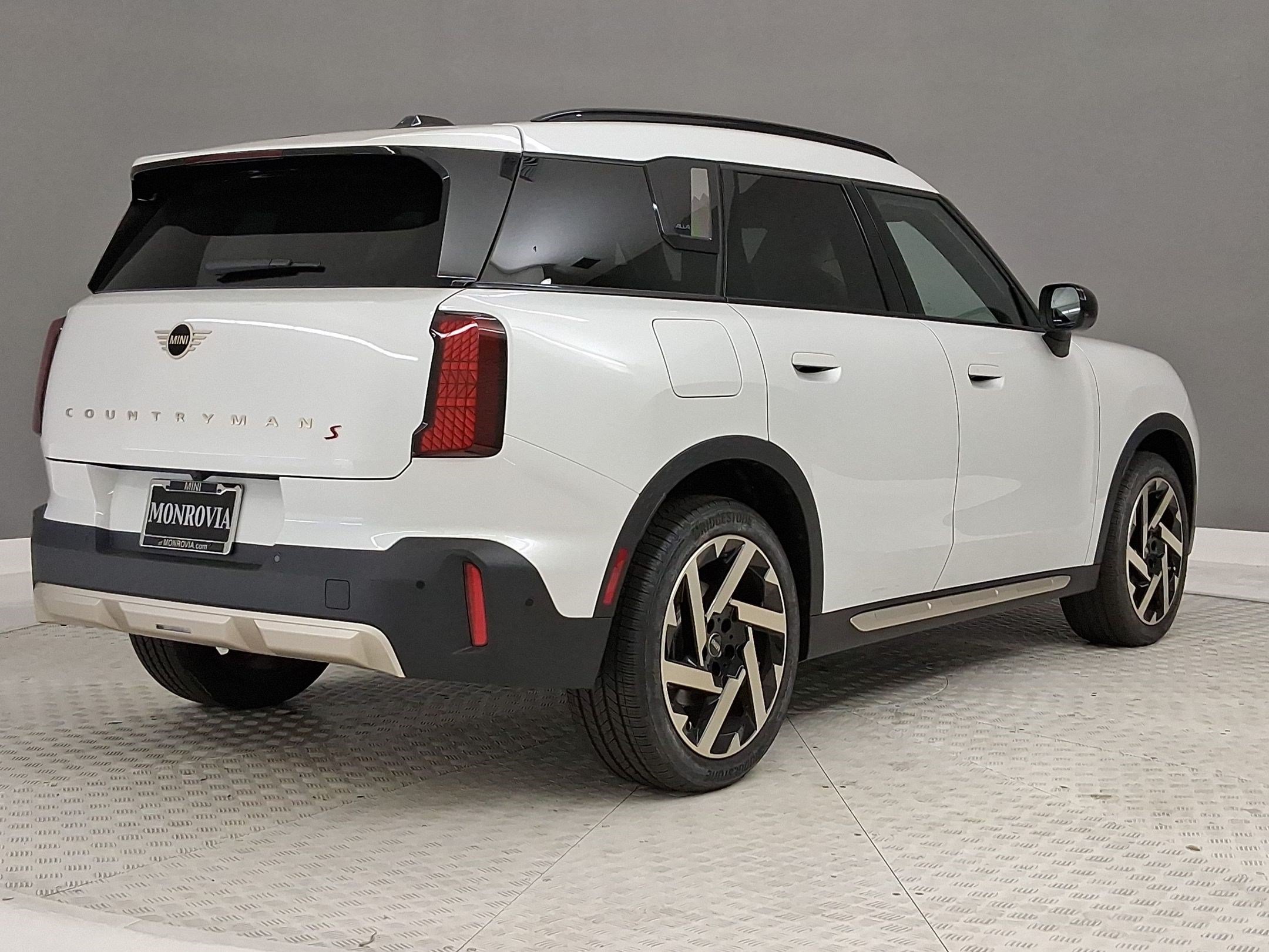 New 2027 MINI Cooper Countryman S w/ Comfort Package Max AWD/4WD image 9