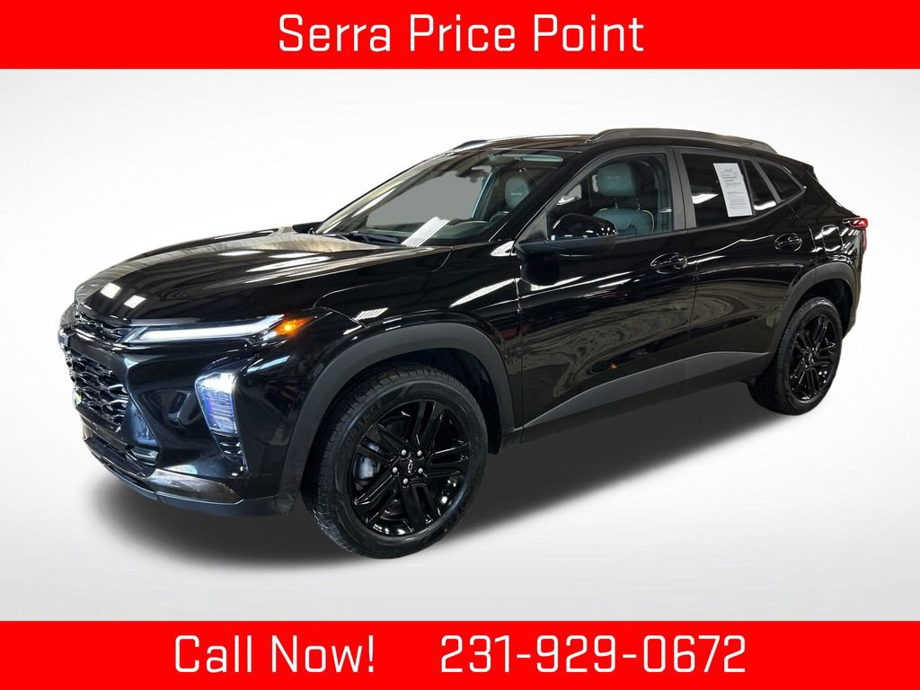 Used 2025 Chevrolet Trax ACTIV w/ Driver Confidence Package FWD image 1