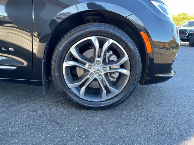 Used 2021 Chrysler Pacifica Pinnacle AWD/4WD image 37