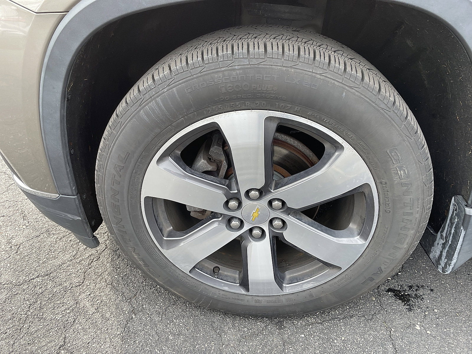 Used 2020 Chevrolet Traverse LT w/ LT Premium Package image 6