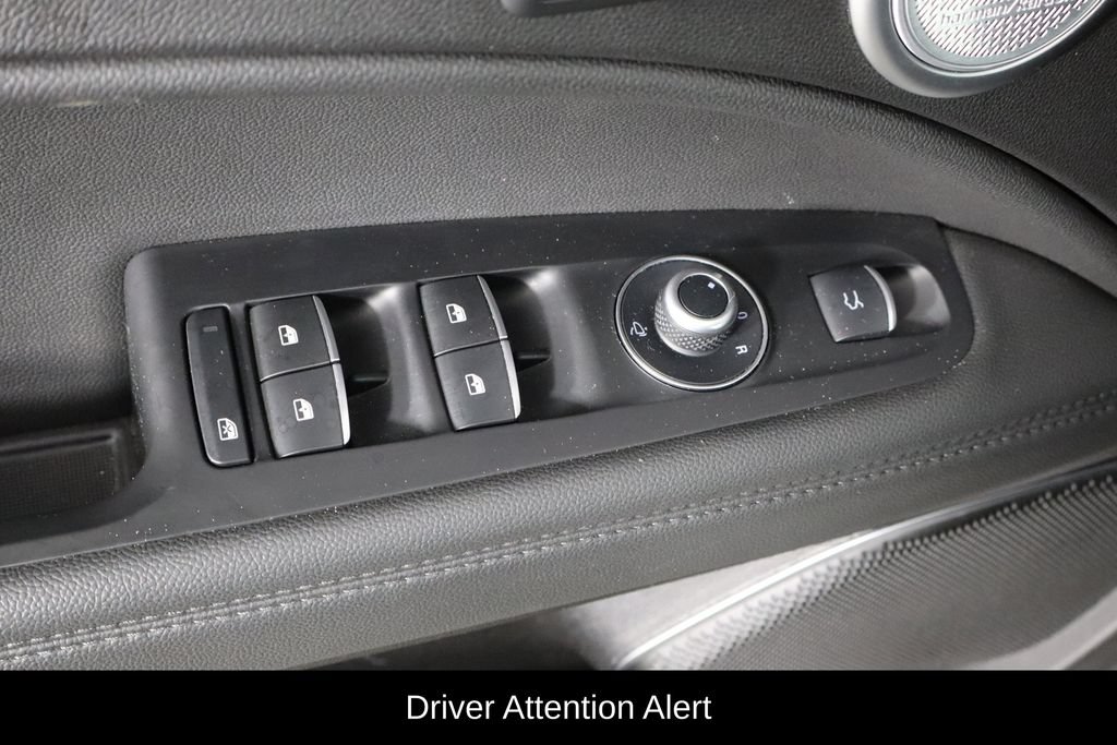Used 2023 Alfa Romeo Stelvio Ti AWD/4WD image 22