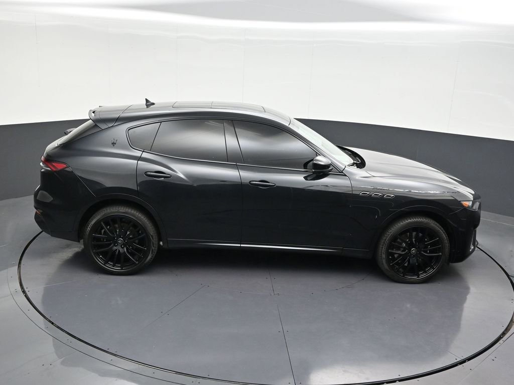 Used 2022 Maserati Levante Modena image 23
