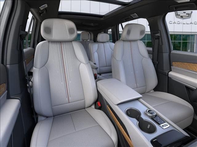 New 2026 Cadillac Vistiq Luxury w/ LPO, Floor Liner Package image 16