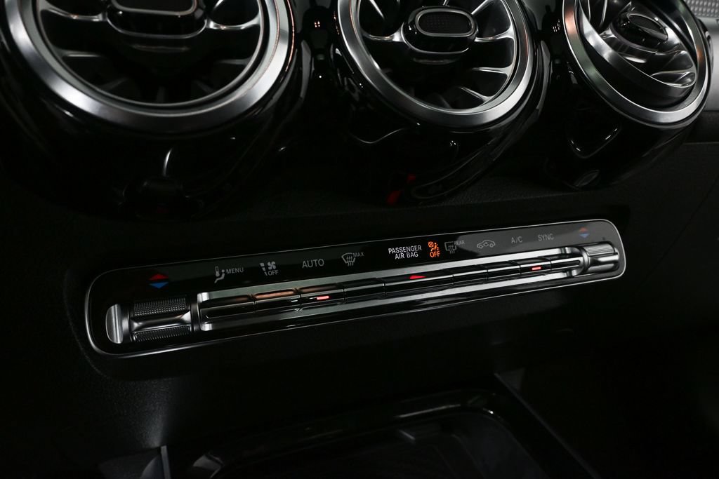 Certified 2023 Mercedes-Benz GLB 250 image 14