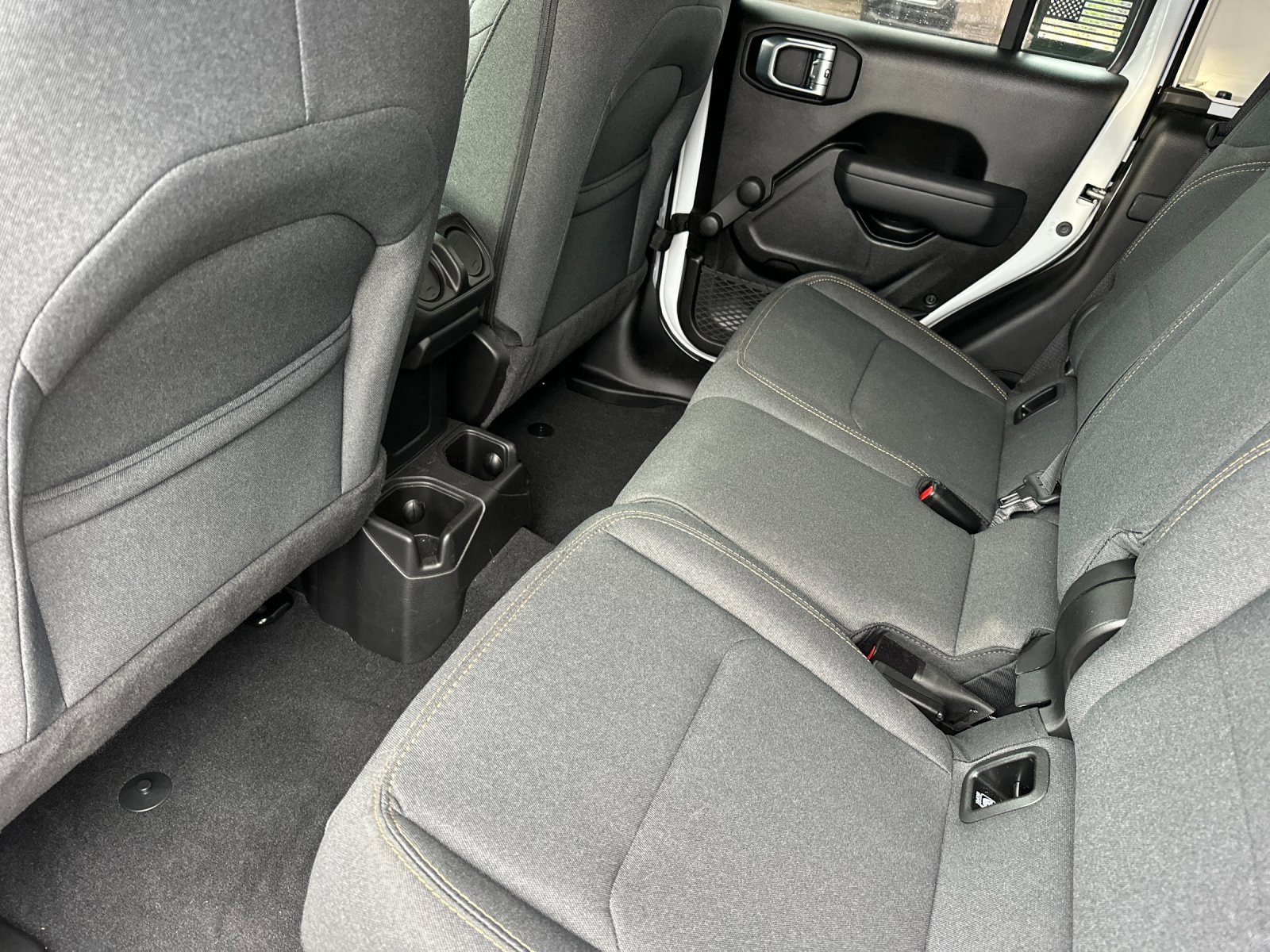 Used 2024 Jeep Gladiator Sport image 12