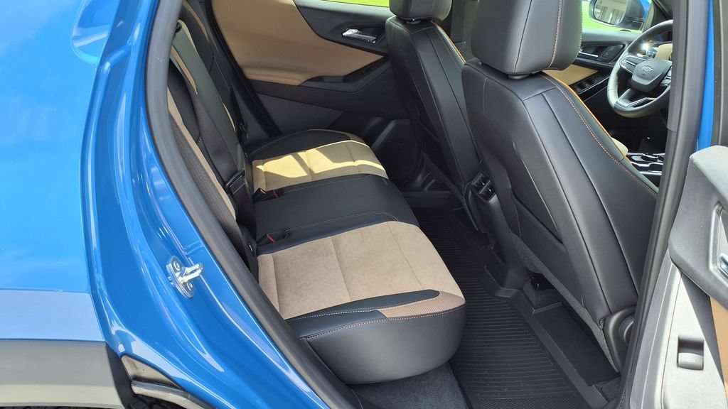 New 2026 Chevrolet Equinox ACTIV w/ Safety and Technology Package AWD/4WD image 10