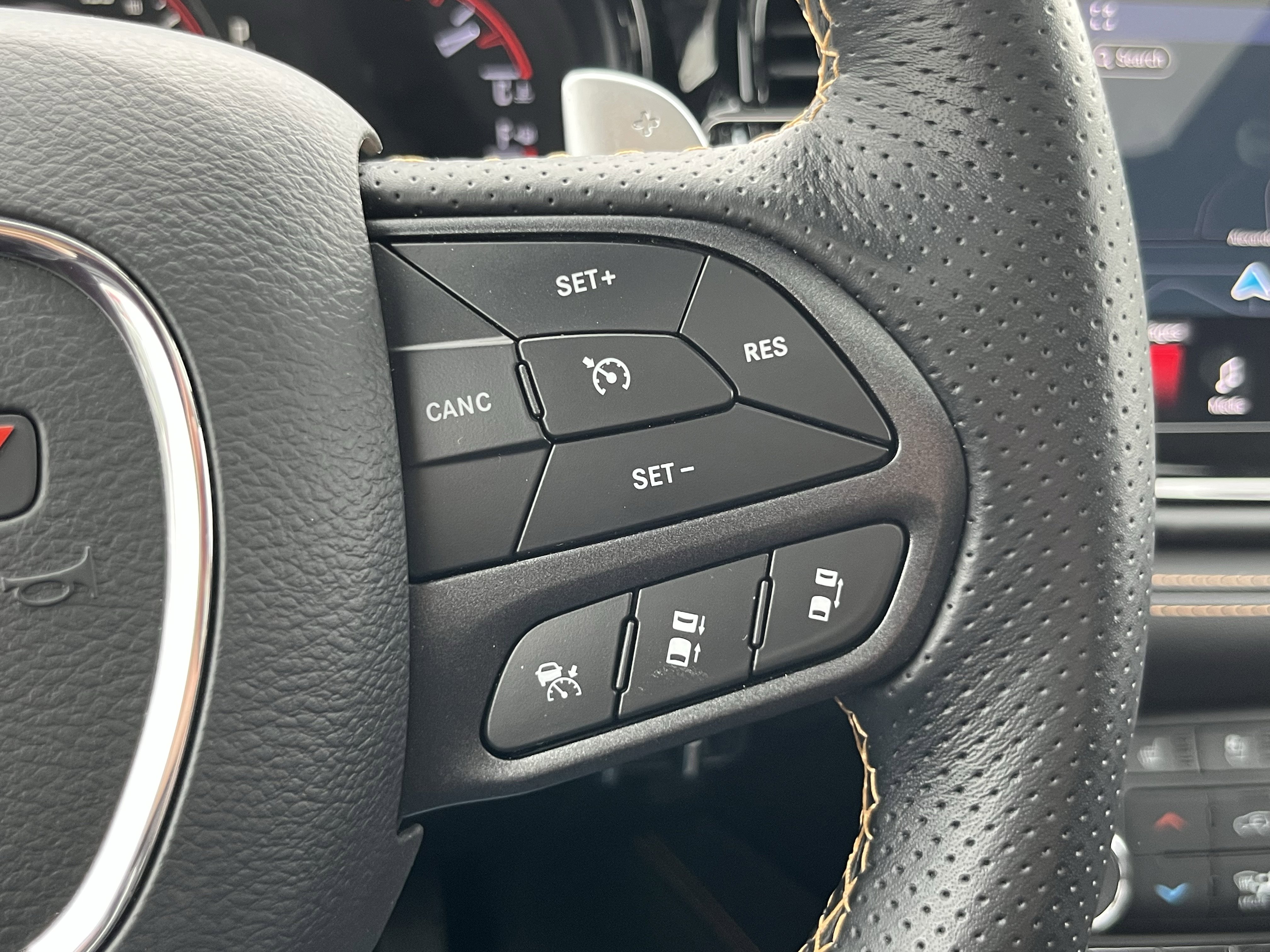 Used 2025 Dodge Durango R/T AWD/4WD image 29