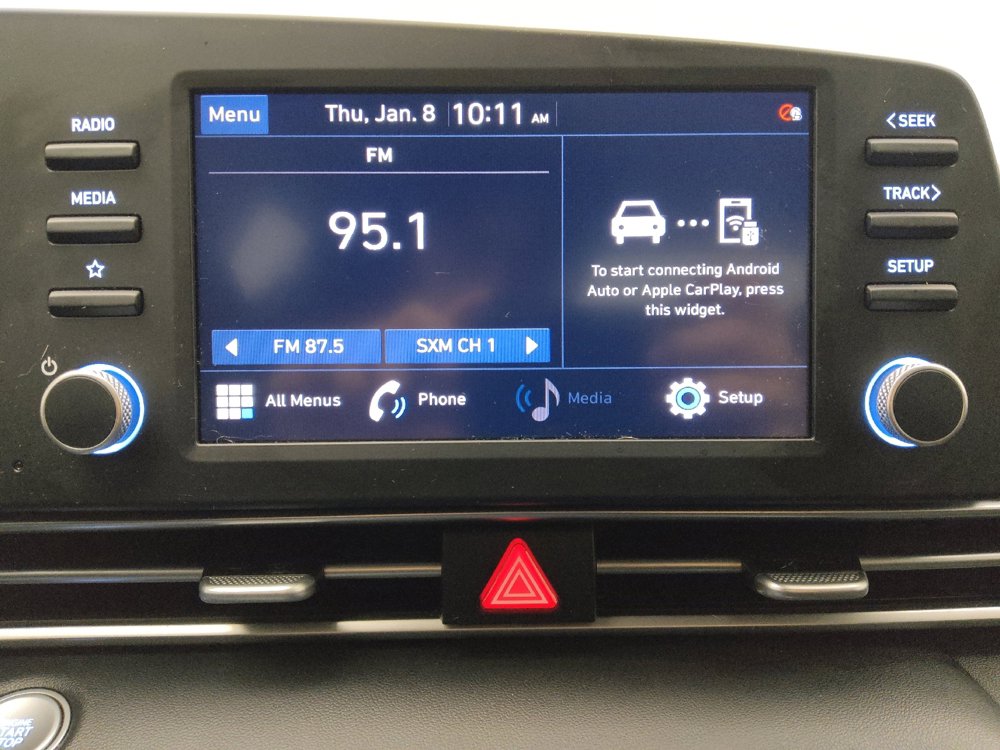 Used 2022 Hyundai Elantra SEL image 25