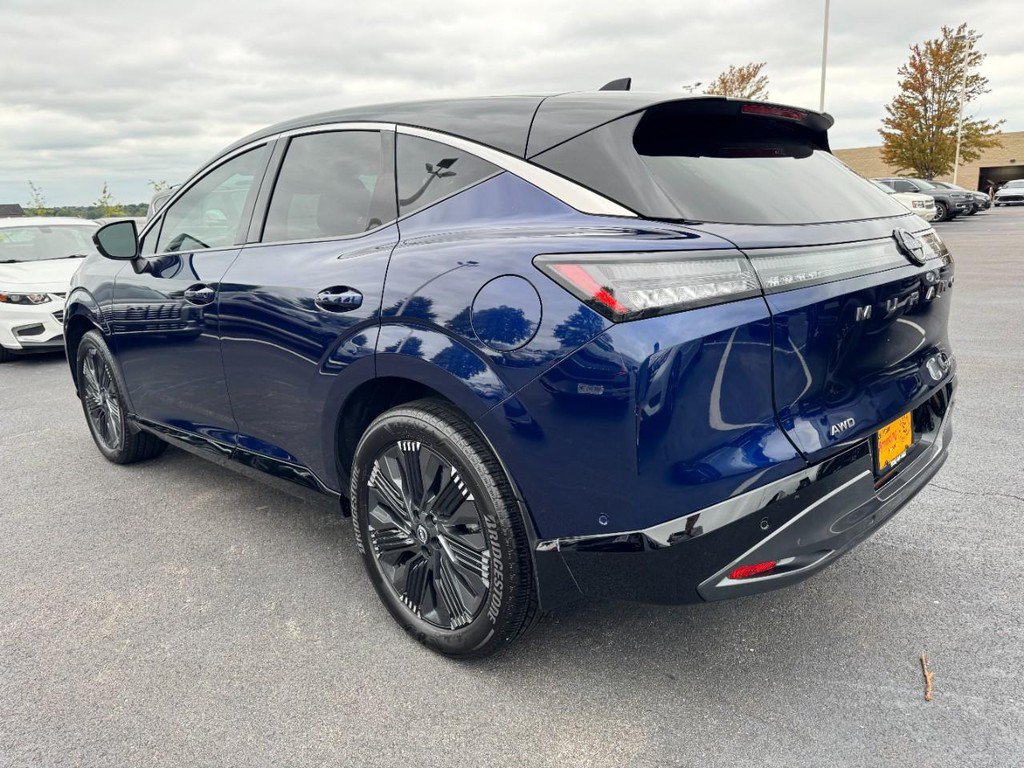Certified 2025 Nissan Murano Platinum w/ Cargo Package AWD/4WD image 5