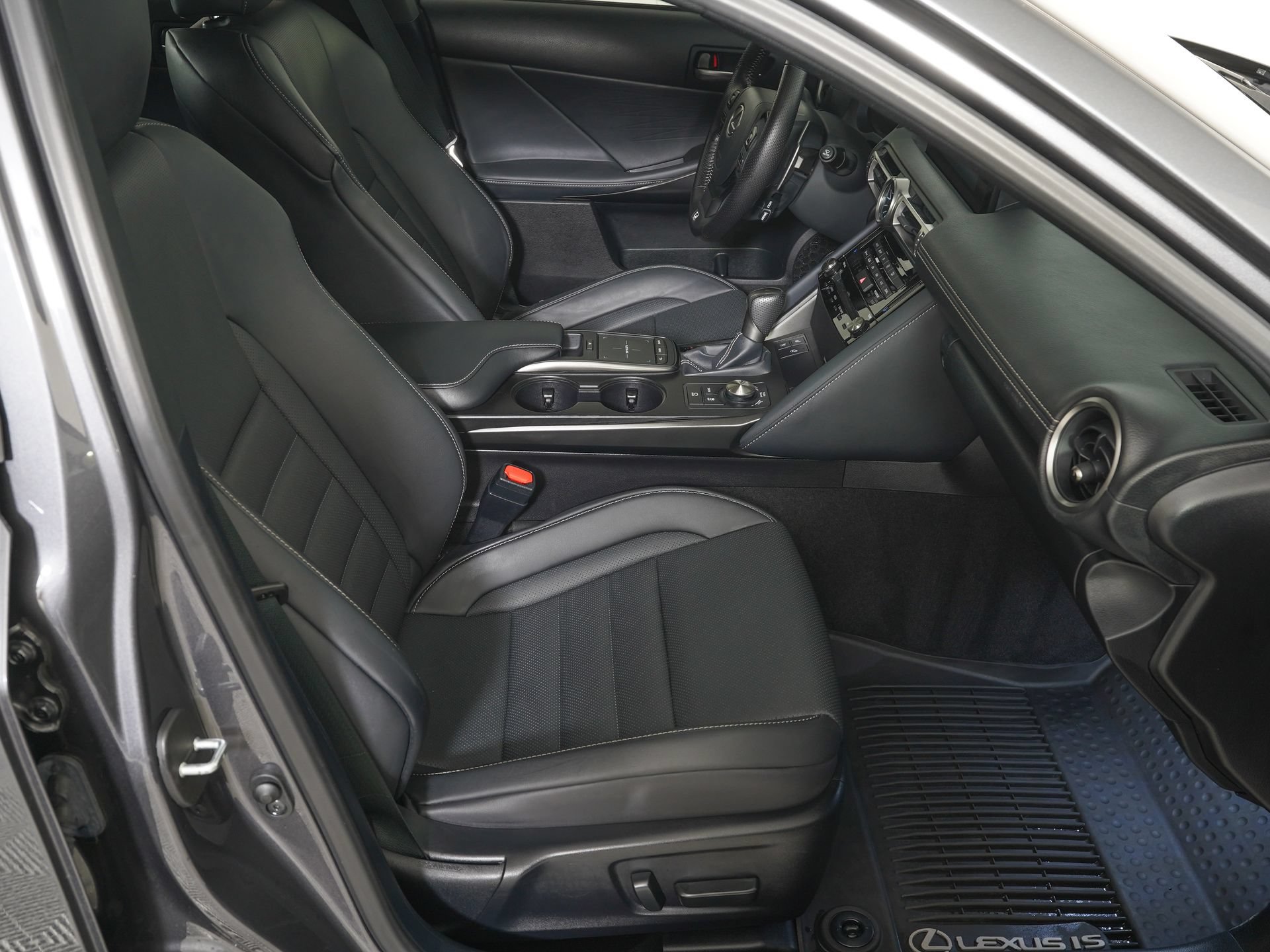 Used 2022 Lexus IS 350 F Sport AWD/4WD image 8