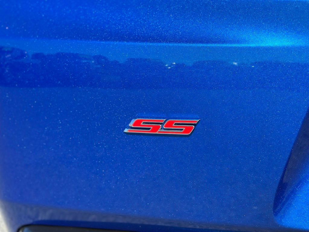 Used 2018 Chevrolet Camaro SS RWD image 35