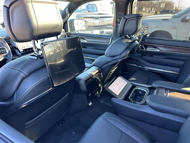 New 2024 Jeep Grand Wagoneer Series I w/ Rear Seat Video Group 1 image 31