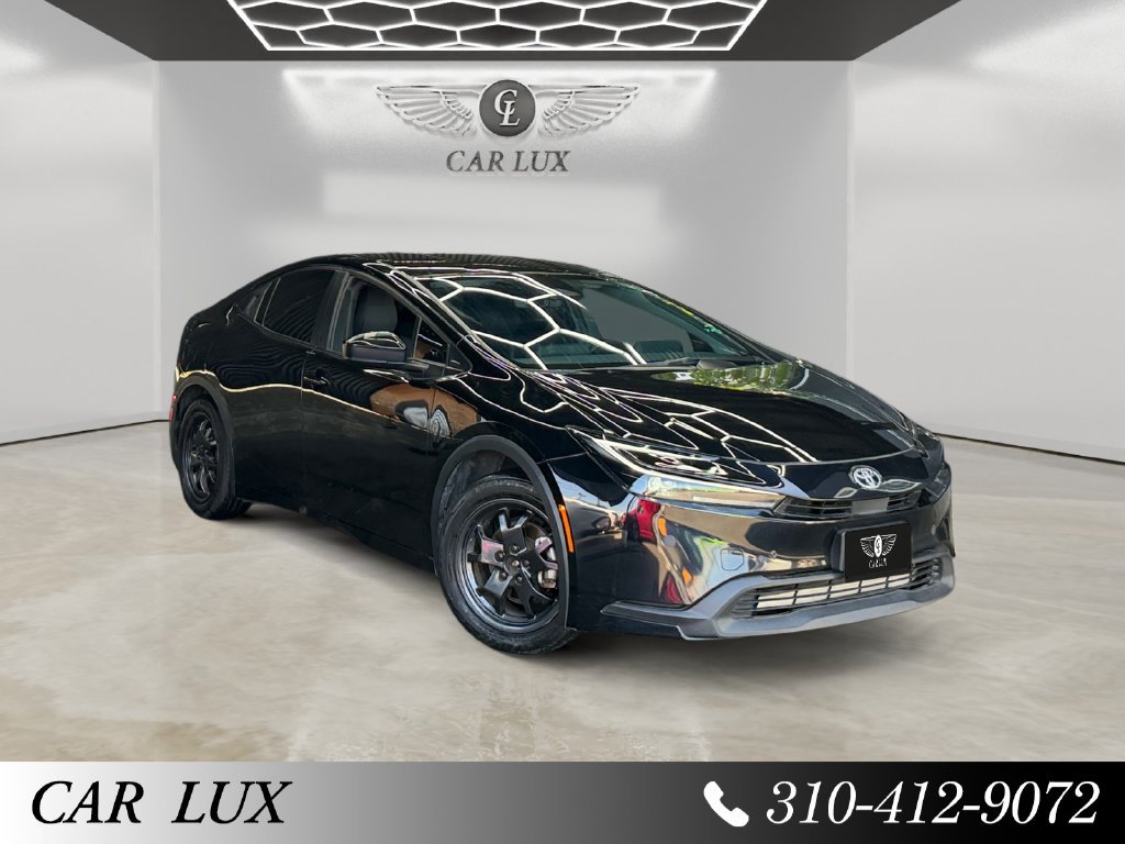Used 2025 Toyota Prius LE FWD image 7