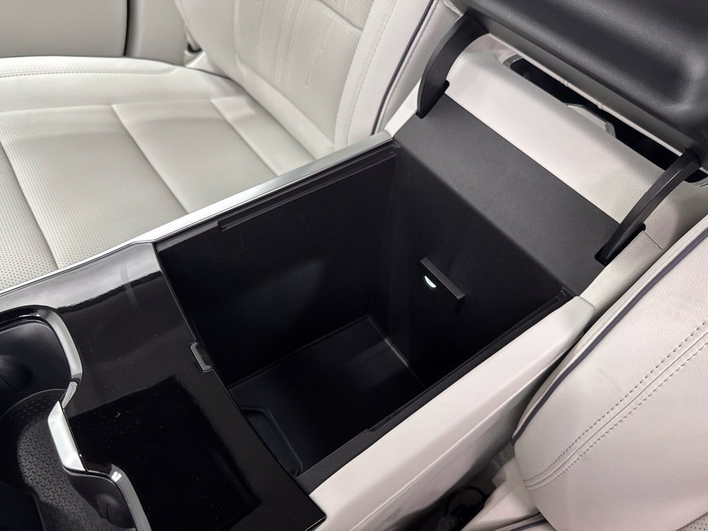 New 2027 Buick Enclave Avenir FWD image 21