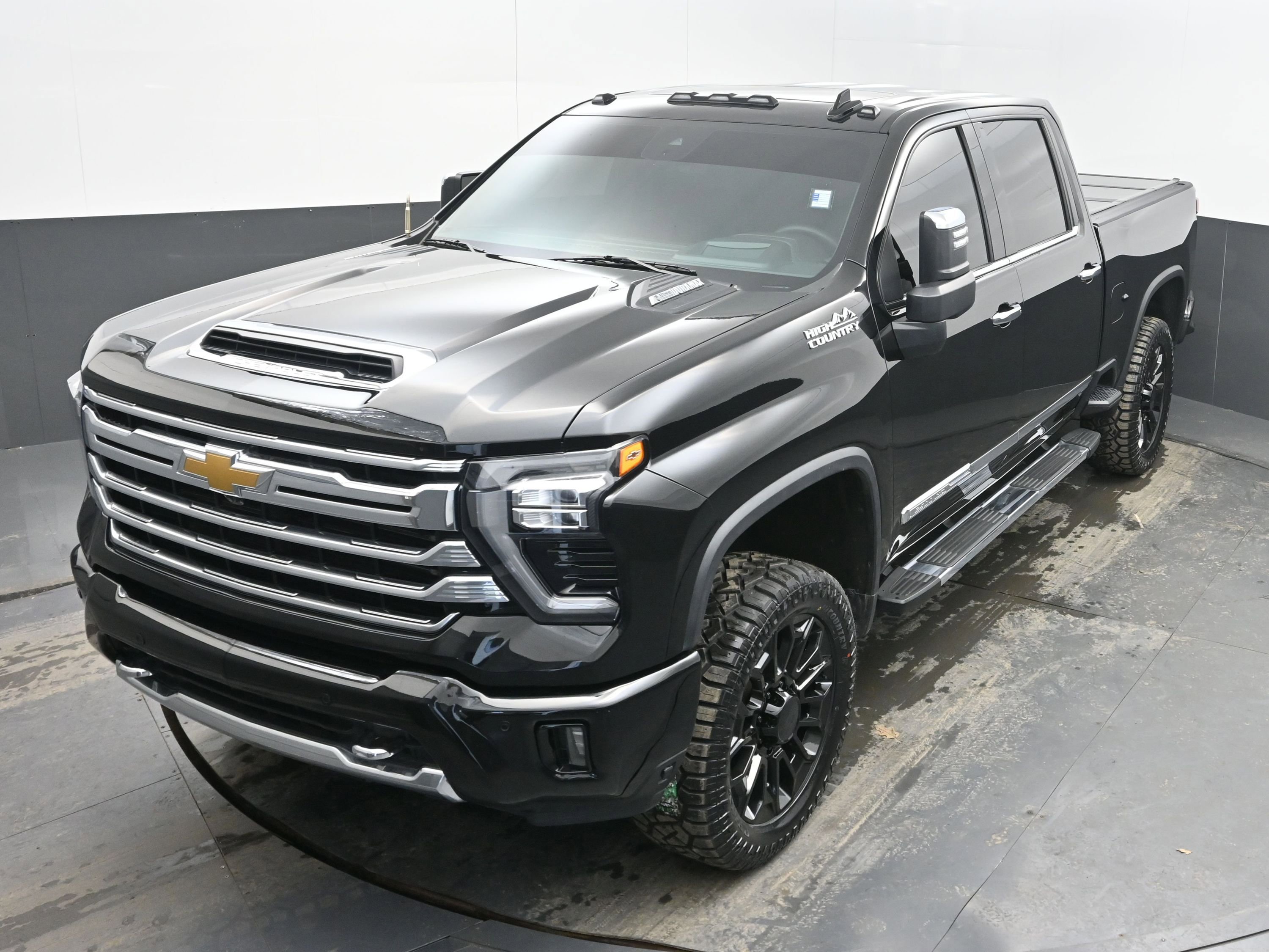 Used 2024 Chevrolet Silverado 2500 High Country w/ Technology Package image 29