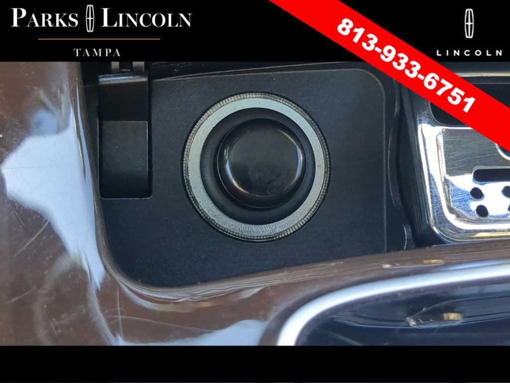 Used 2020 Mercedes-Benz SLC 300 image 23