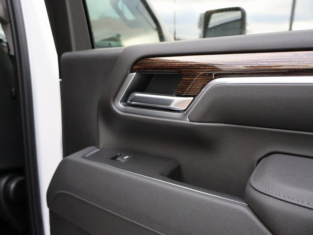New 2026 GMC Sierra 2500 SLE AWD/4WD image 14