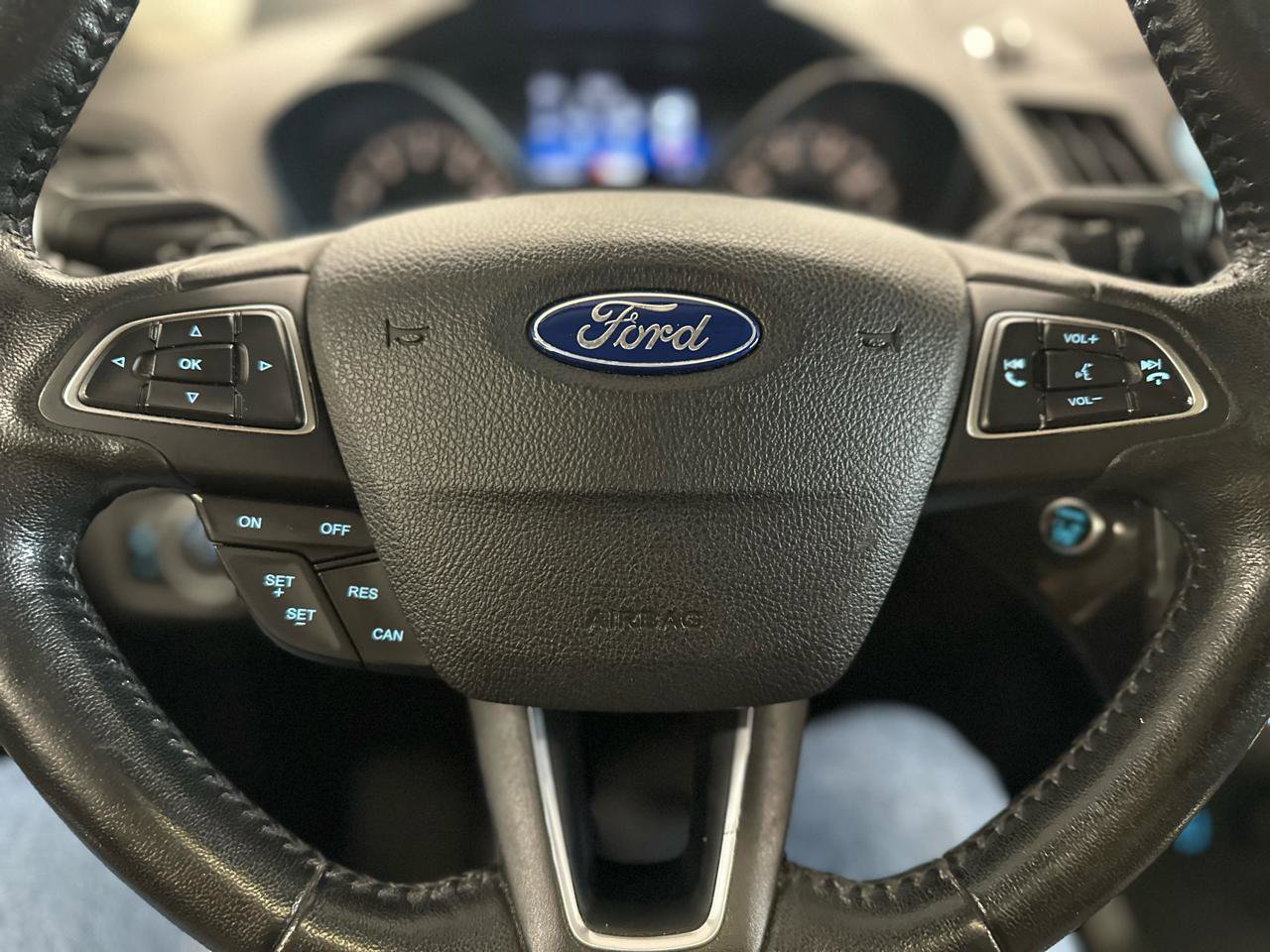 Used 2017 Ford Escape Titanium FWD image 18