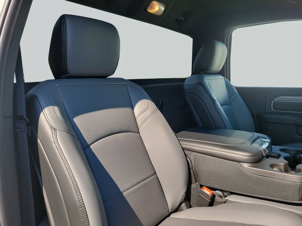 New 2027 RAM 5500 Tradesman AWD/4WD image 33