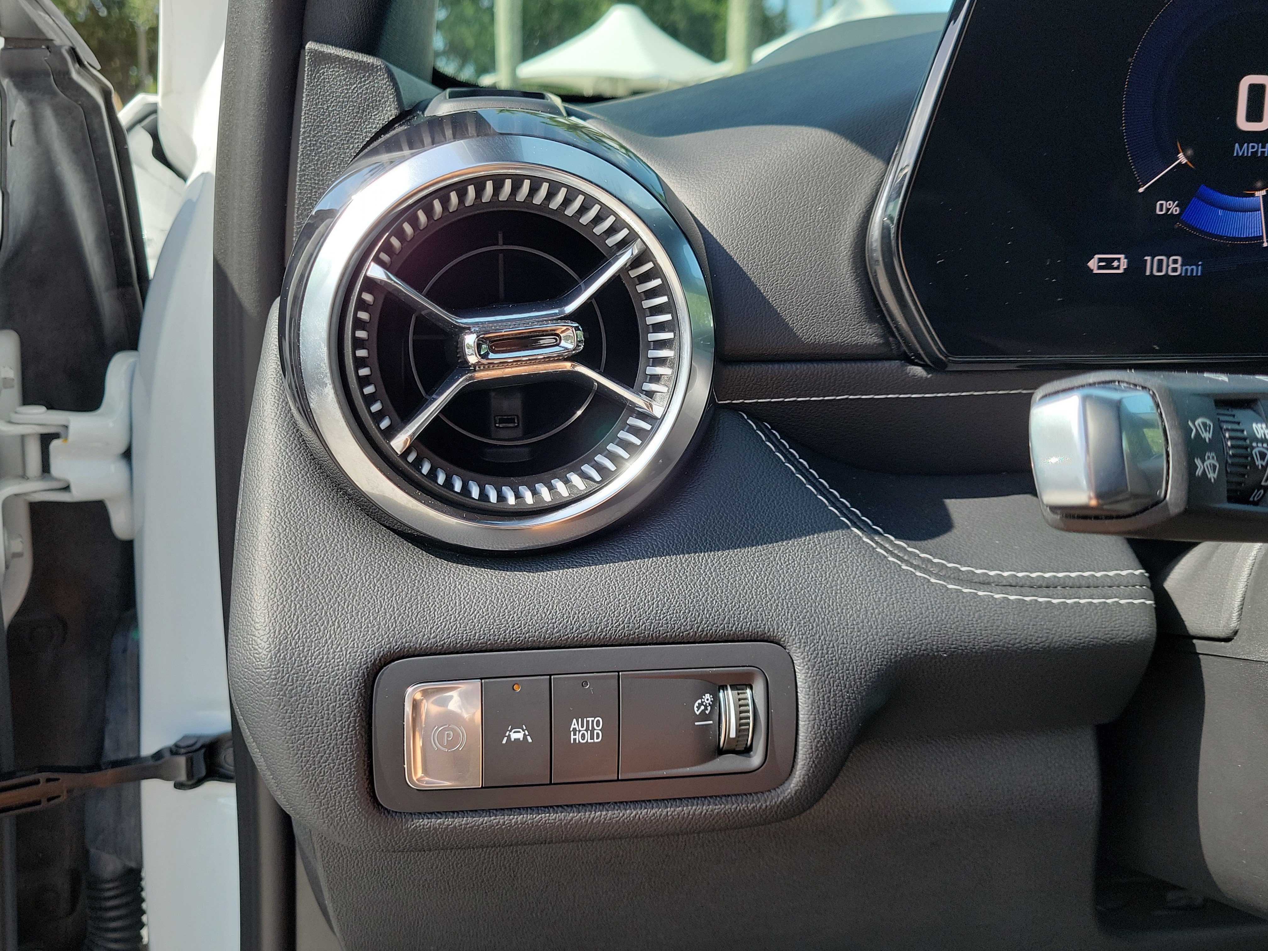 Used 2024 Chevrolet Blazer EV LT AWD/4WD image 15