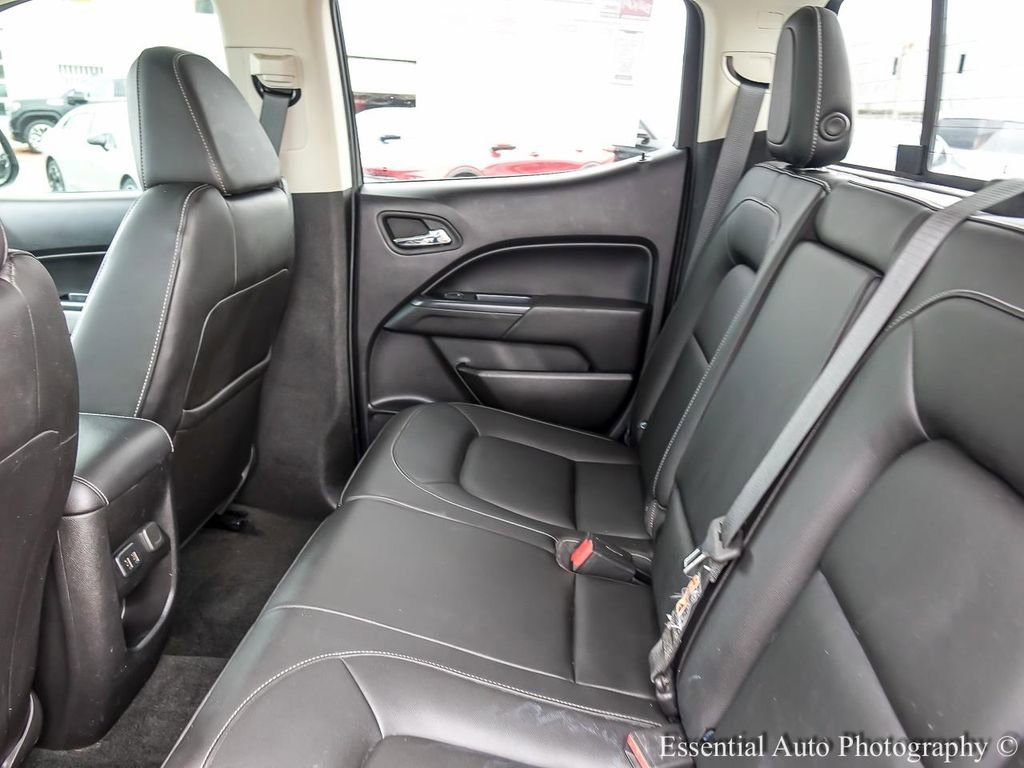 Used 2018 Chevrolet Colorado LT w/ Redline Special Edition AWD/4WD image 11