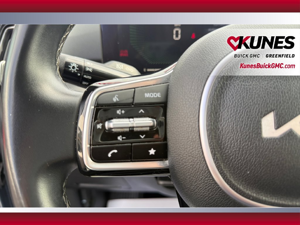 Used 2024 Kia Sorento S FWD image 22