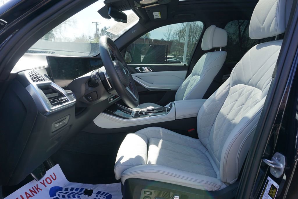 Used 2024 BMW X5 M60i w/ Climate Comfort Package image 10