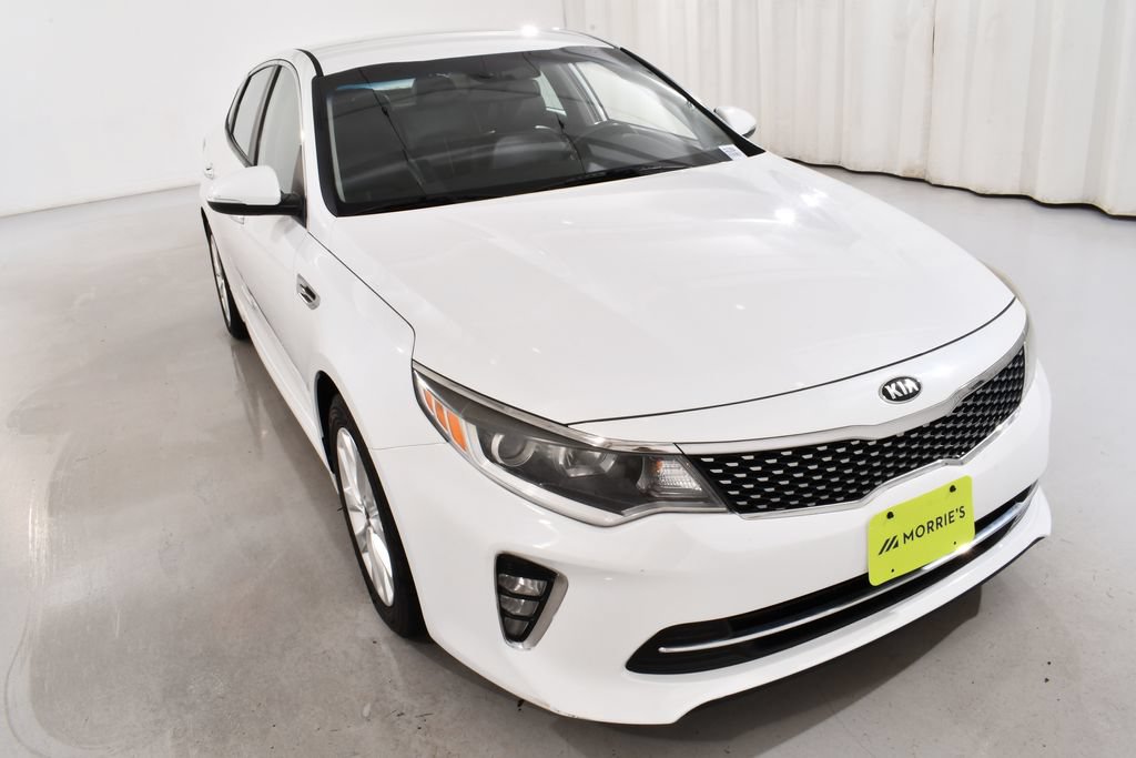 Used 2018 Kia Optima S FWD image 4