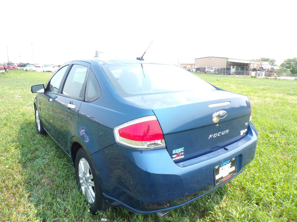 Used 2008 Ford Focus SE FWD image 7