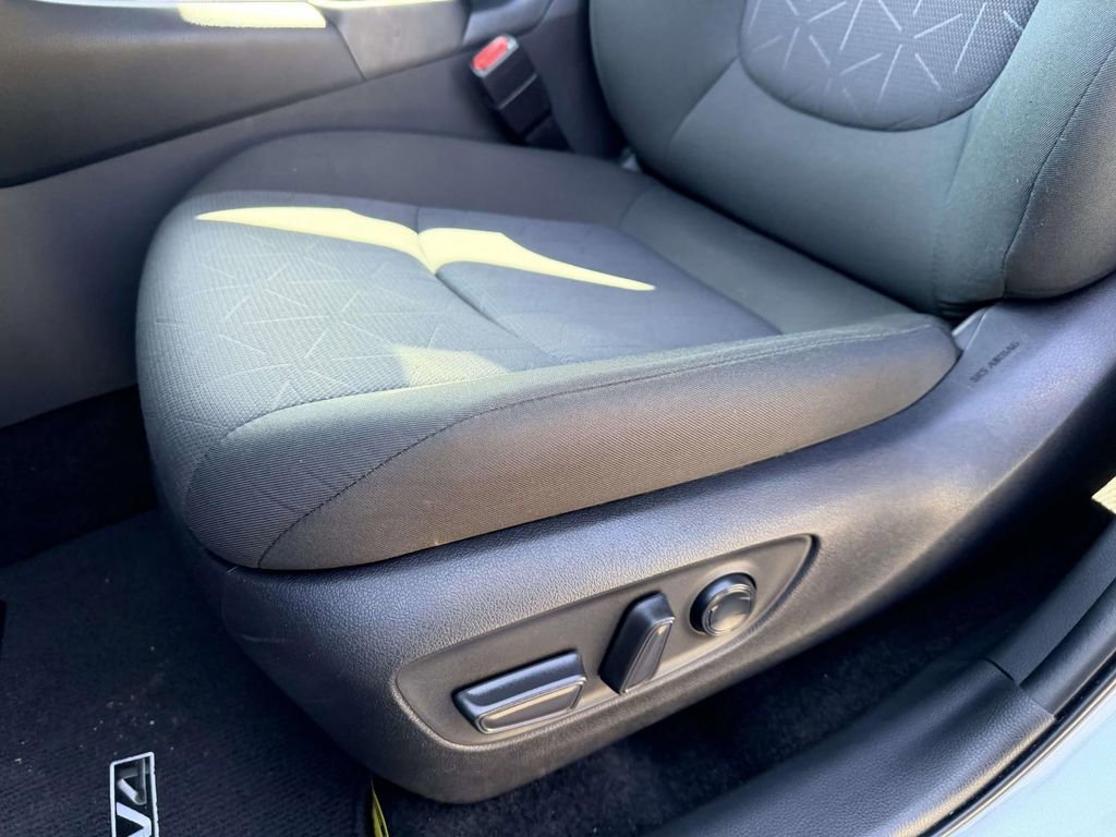 Certified 2025 Toyota RAV4 XLE image 18