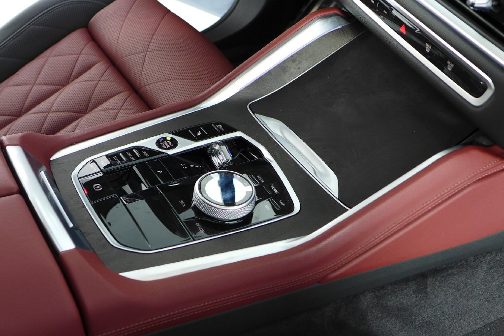 Used 2024 BMW X6 M60i w/ Executive Package AWD/4WD image 15