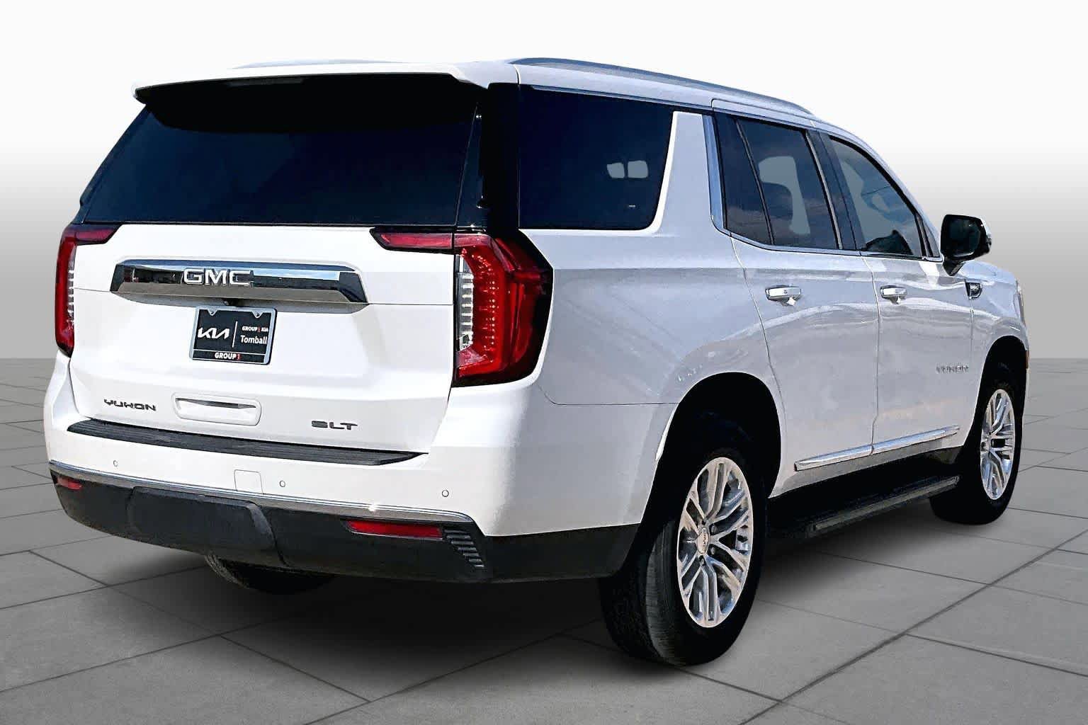 Used 2022 GMC Yukon SLT w/ SLT Premium Package image 13