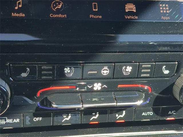 New 2025 Jeep Grand Cherokee L Limited w/ Luxury Tech Group II image 23